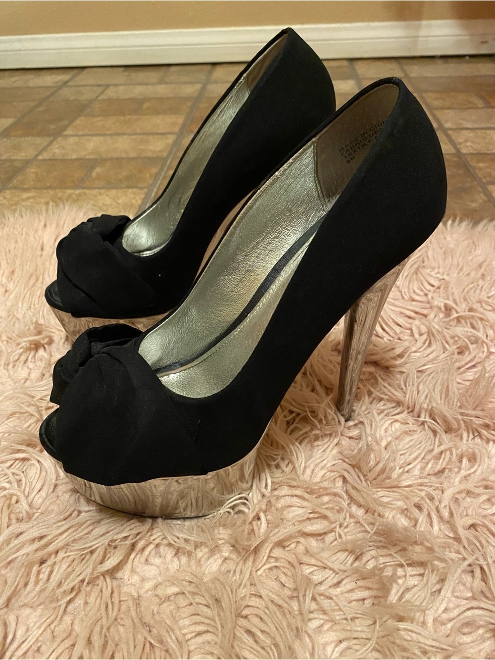 Wild Pair Black Peep-Toe Platform Pumps with Silver Heel